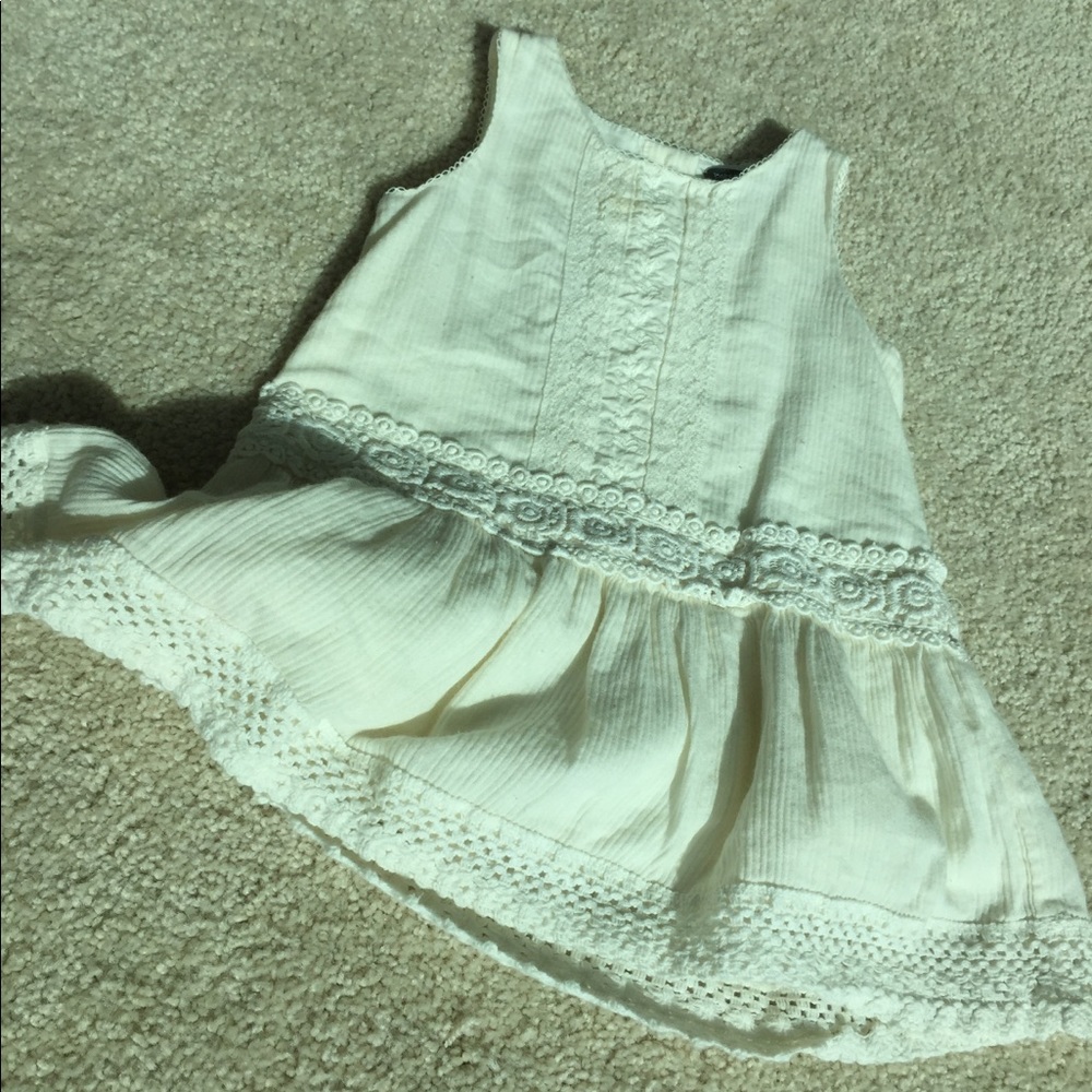 Baby Gap 6-12 months baby girl dress